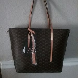 Very elegant and unique purse with a wallet inside